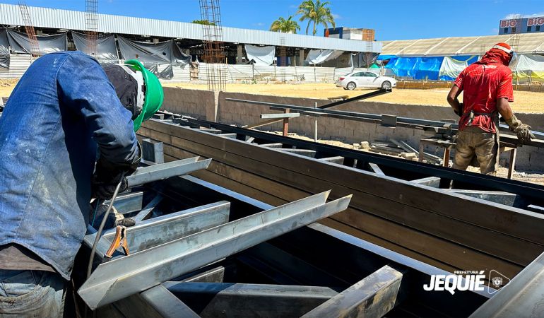 Prefeitura de Jequié avança com obras de construção do novo módulo de hortifruti do Centro de Abastecimento Vicente Grilo